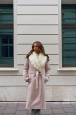 Load image into Gallery viewer, FAUX FUR COLLAR CREAM

